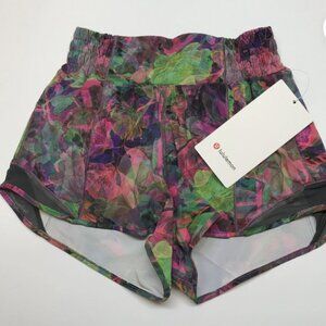 Lululemon Hotty HOT SHORTS  High-Rise Short 4" Size 4 Vivid Floral Black Pink
